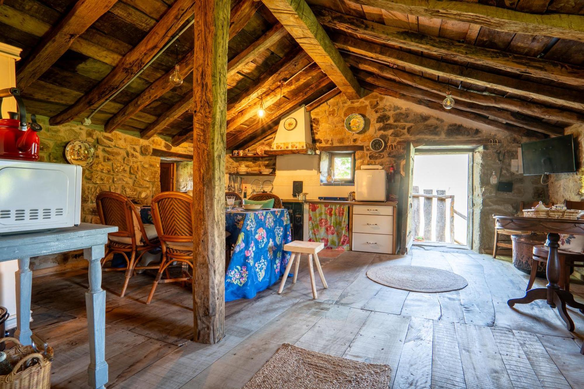 Vivienda Pasiega Lo Lucas 1920 San Roque de Ríomiera Zewnętrze zdjęcie