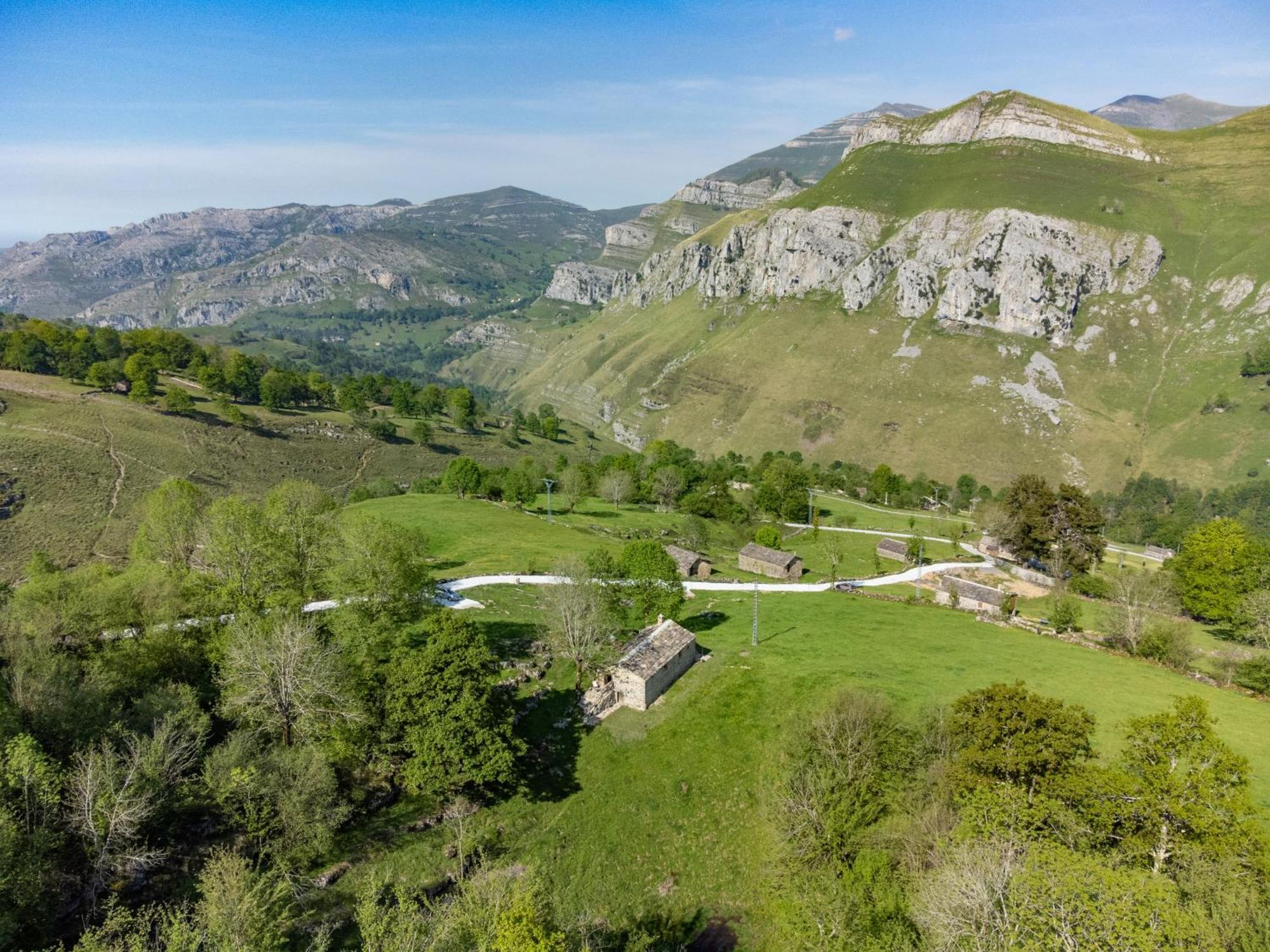 Vivienda Pasiega Lo Lucas 1920 San Roque de Ríomiera Zewnętrze zdjęcie