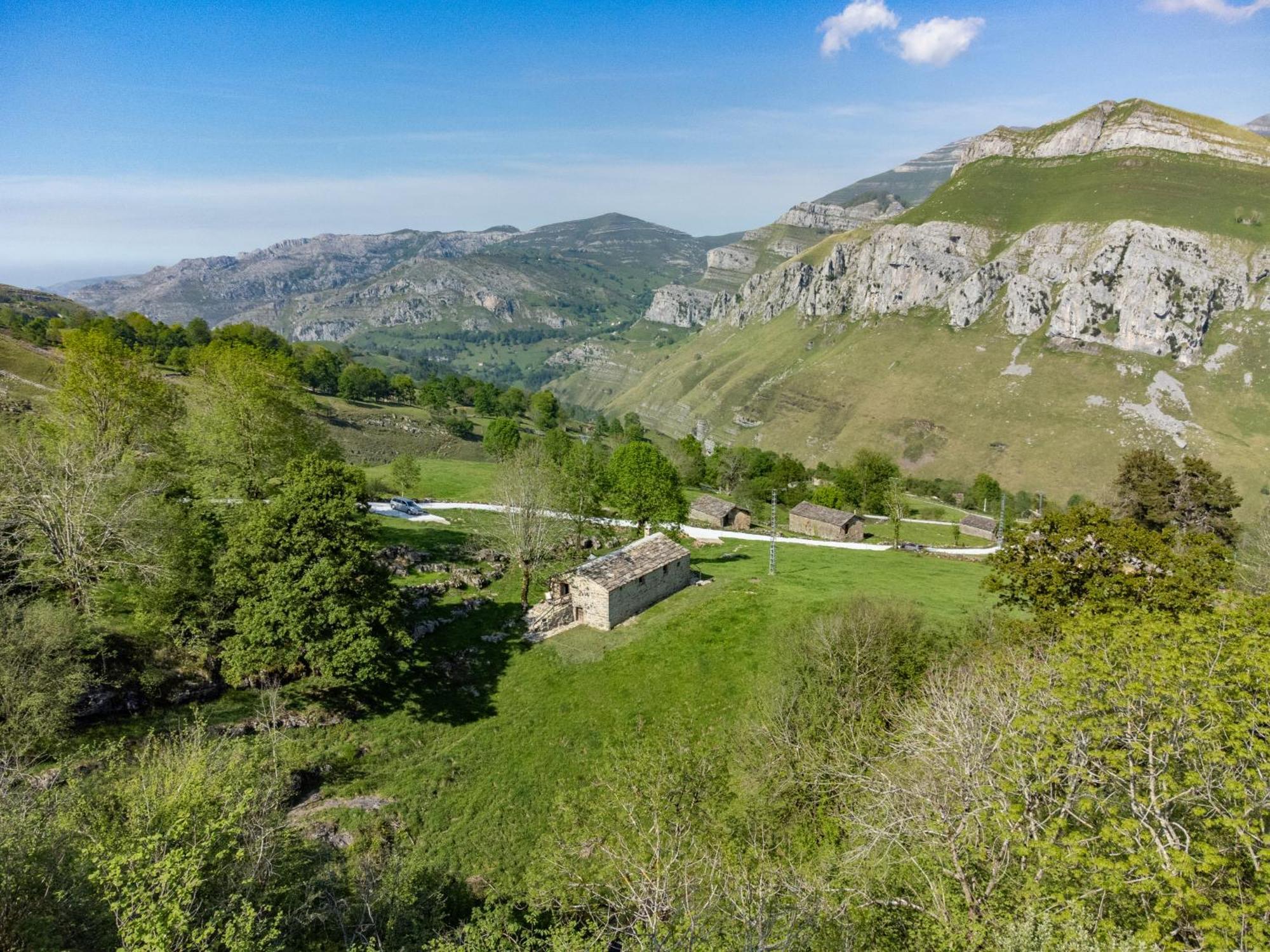 Vivienda Pasiega Lo Lucas 1920 San Roque de Ríomiera Zewnętrze zdjęcie