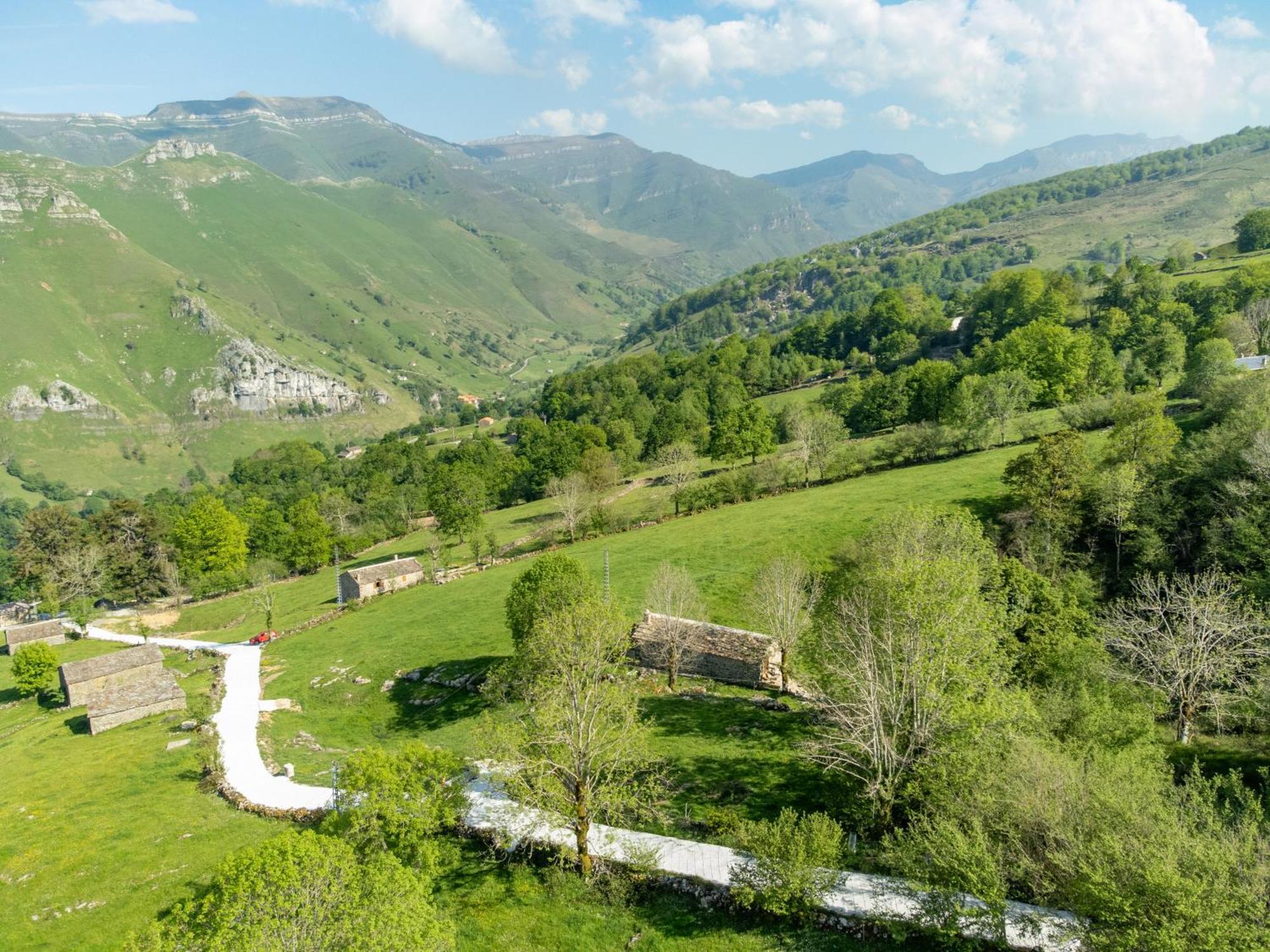 Vivienda Pasiega Lo Lucas 1920 San Roque de Ríomiera Zewnętrze zdjęcie